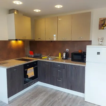 Golden House * Золотые Пески