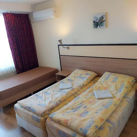 Апартаменты Golden House