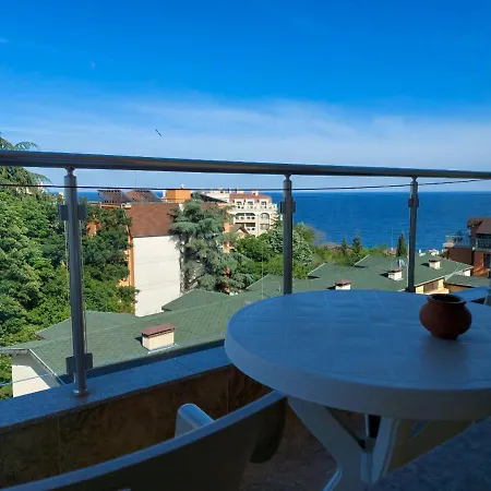 Golden House * Золотые Пески