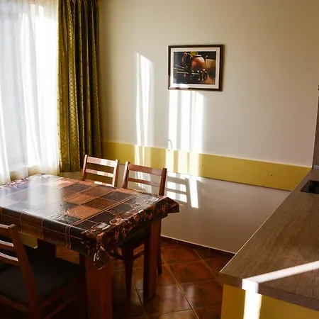 Apartment Golden House