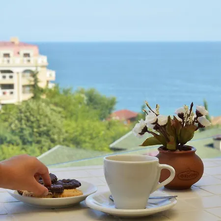 Golden House Апартаменты