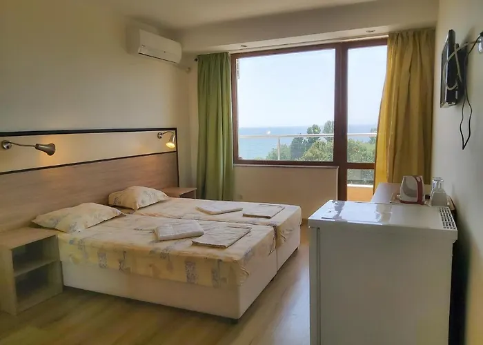 Golden House Апартамент