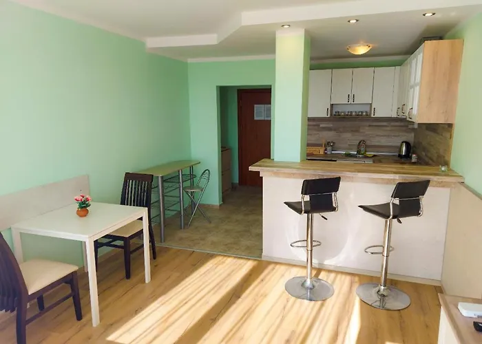 Golden House * Zlate písky